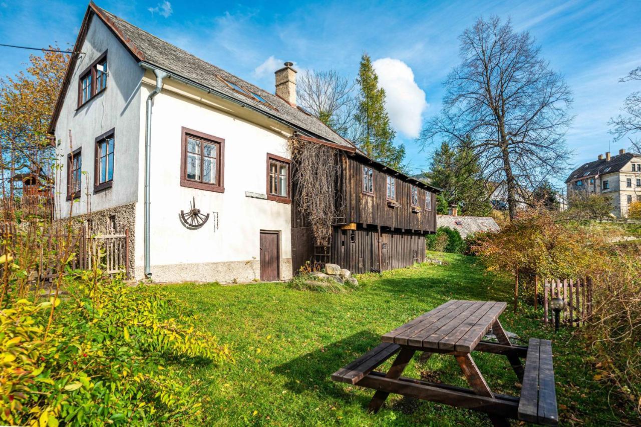 Holiday home Certuv Mlyn - Pohadkova - Jizerske Hory *