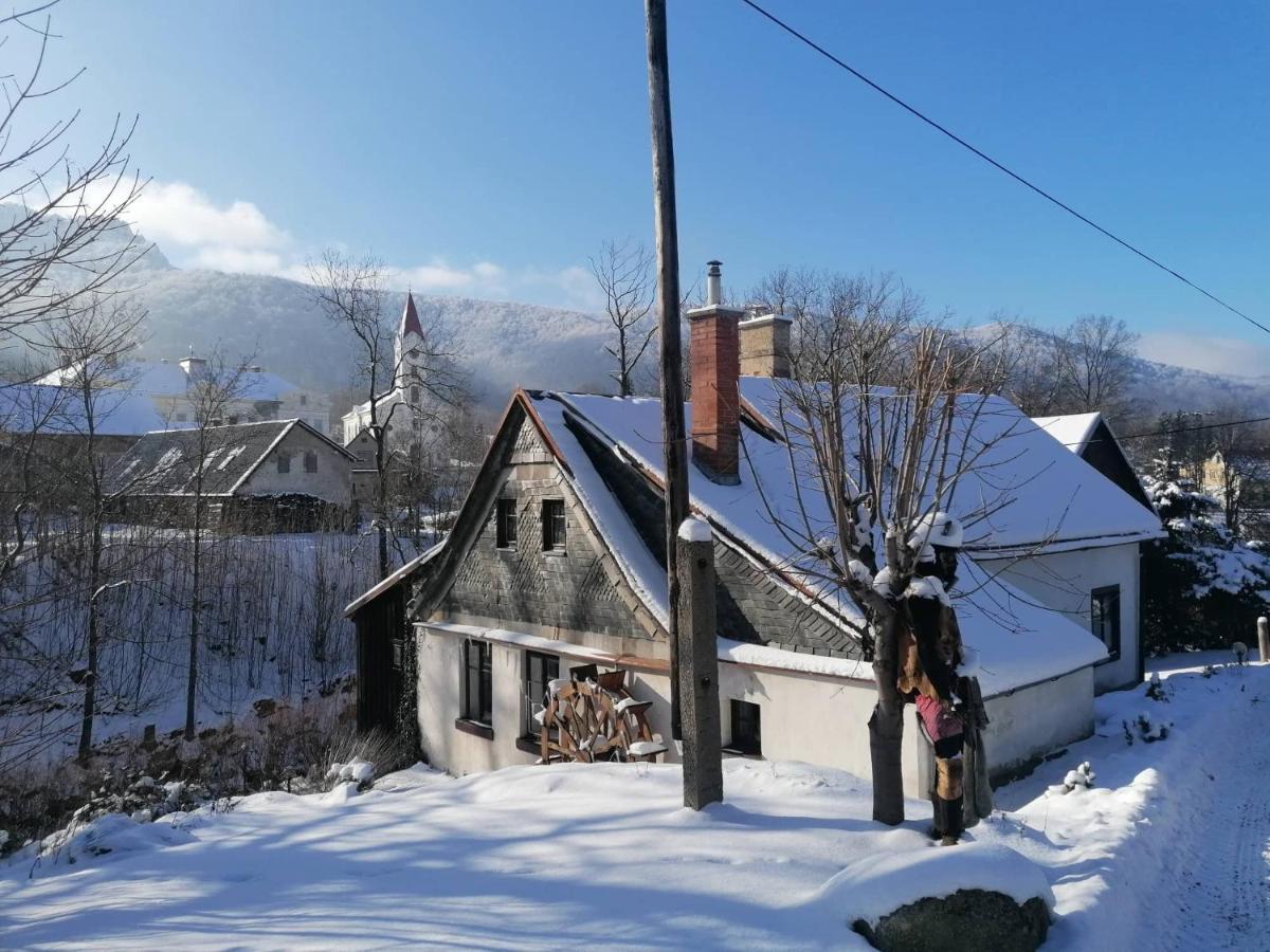 Holiday home Certuv Mlyn - Pohadkova - Jizerske Hory *